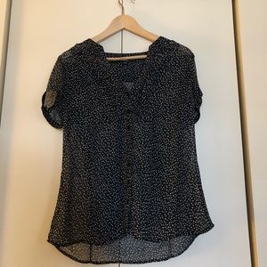 Reitmans black and white blouse